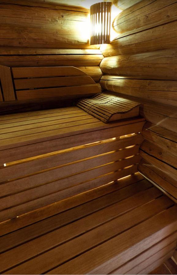 Візит Hotel Bushtyno Bagian luar foto