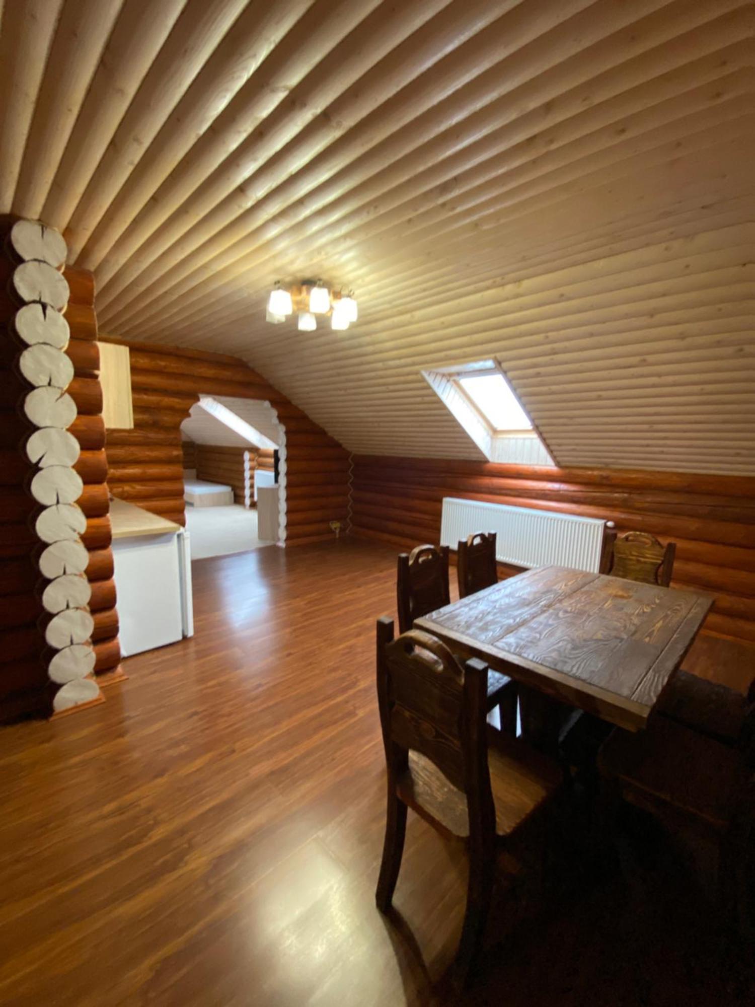 Візит Hotel Bushtyno Bagian luar foto