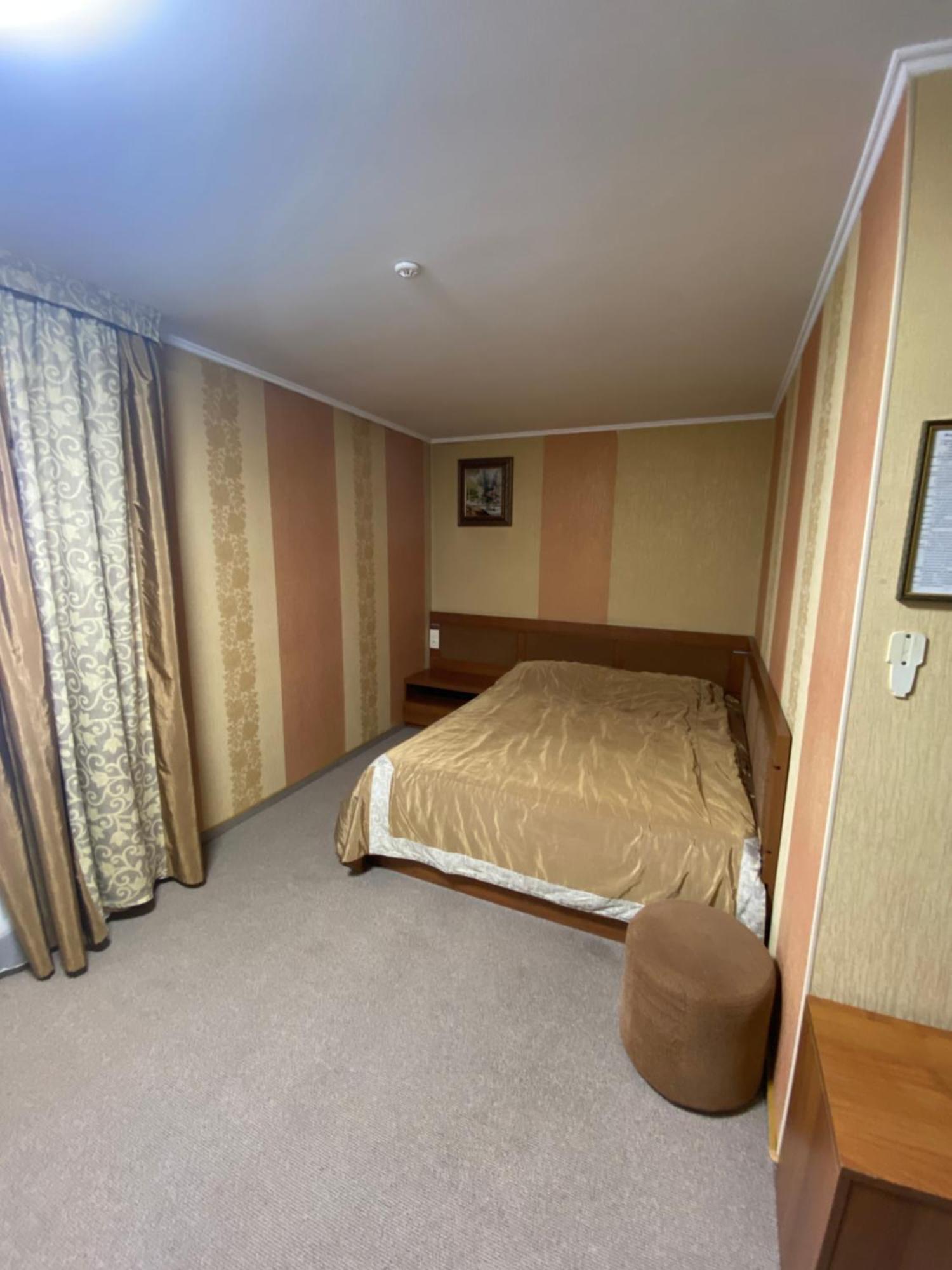 Візит Hotel Bushtyno Bagian luar foto